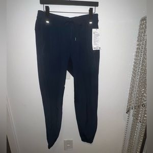 Lulu lemon license training jogger